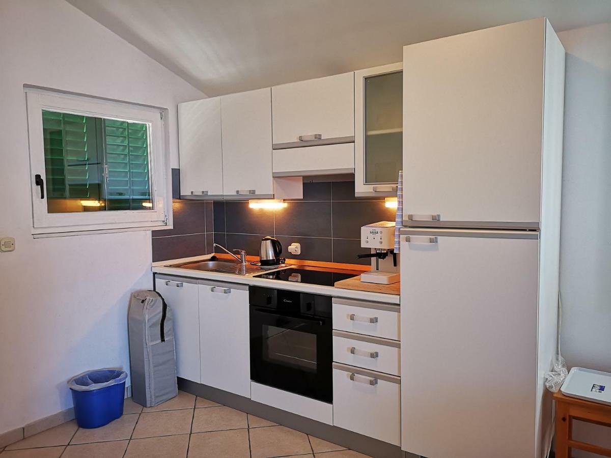 Apartmani Labud Sukosan Exterior photo